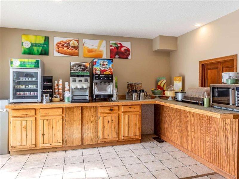 Quality Inn Lakefront Saint Ignace Eksteriør billede