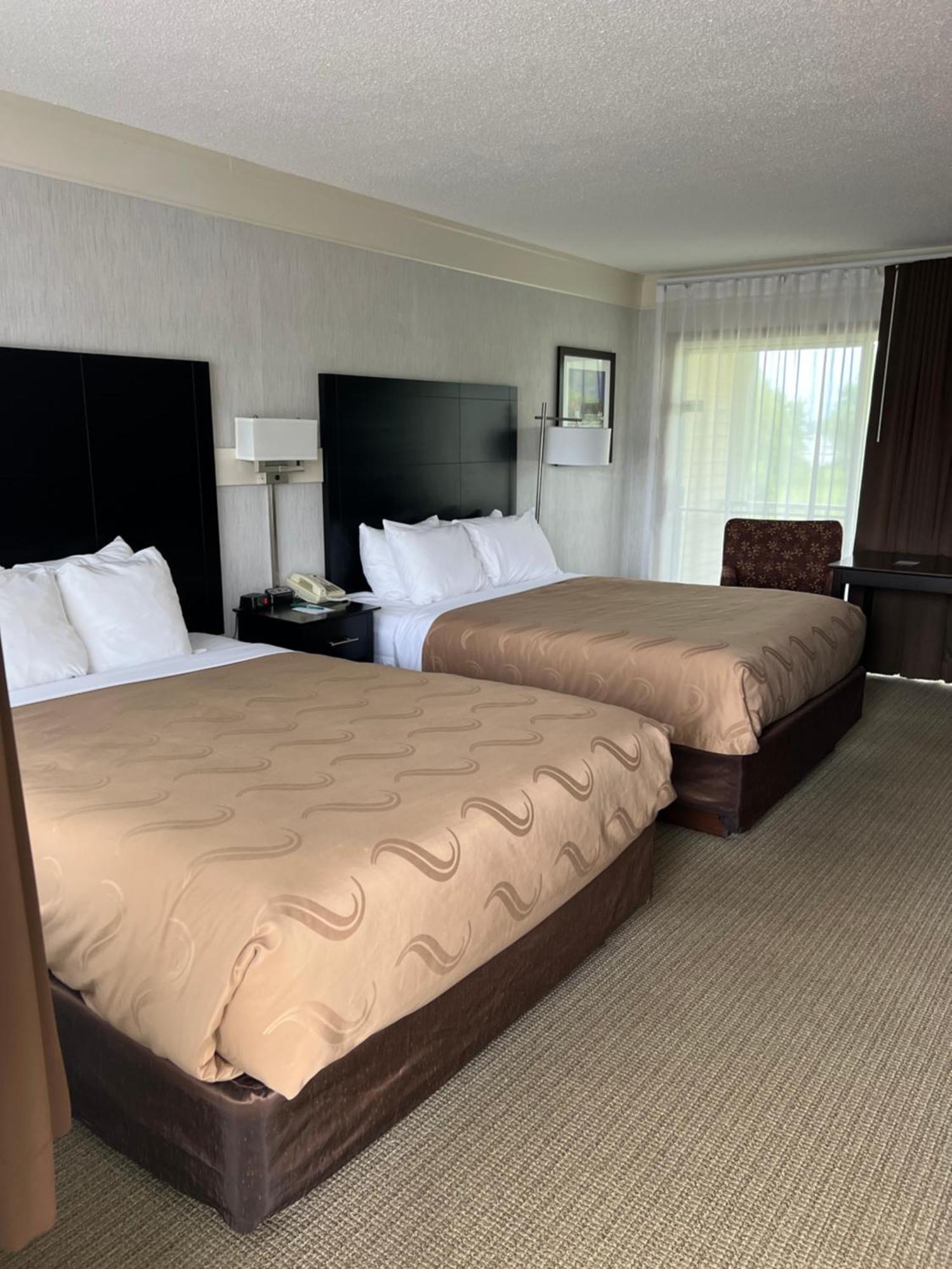 Quality Inn Lakefront Saint Ignace Eksteriør billede