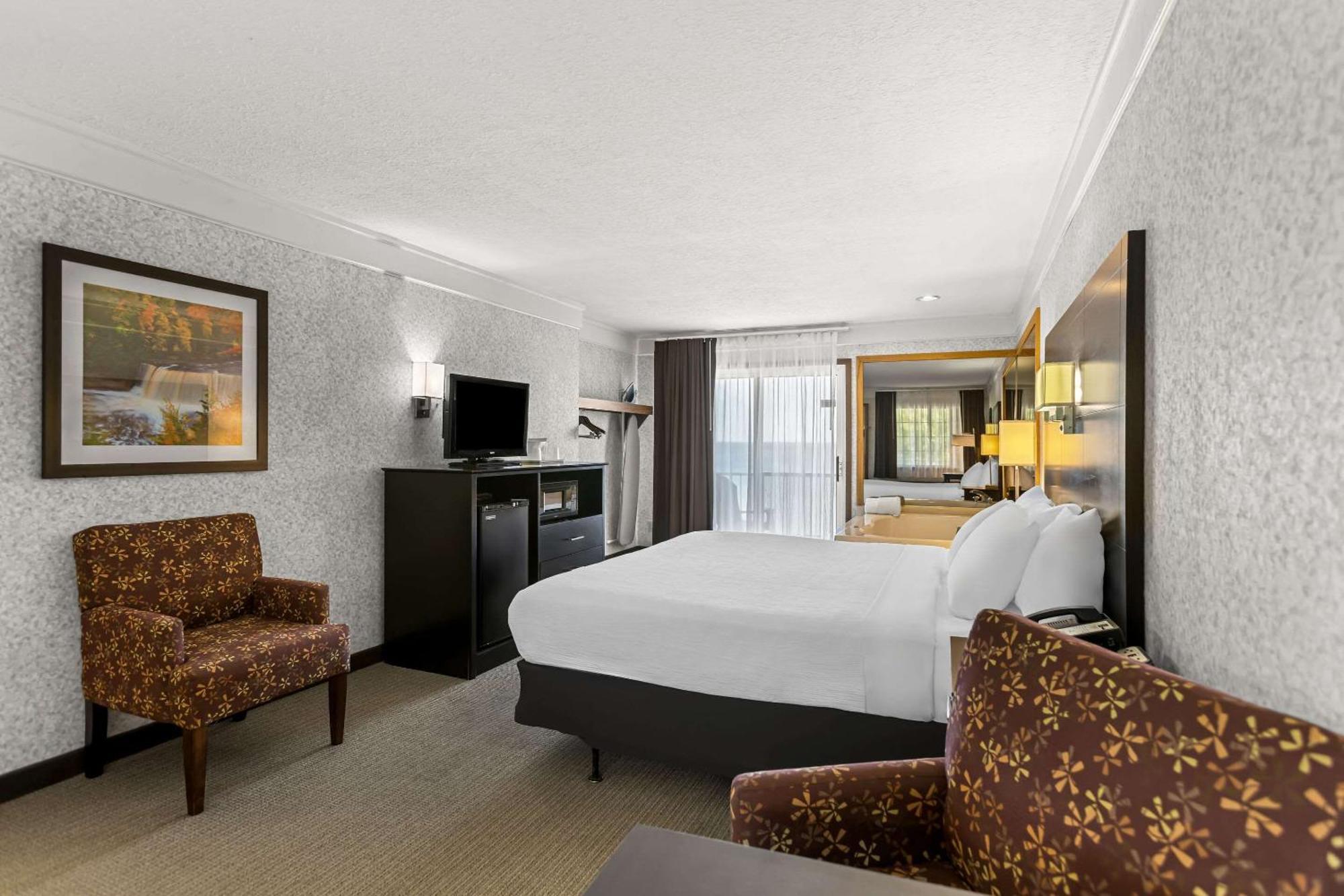 Quality Inn Lakefront Saint Ignace Eksteriør billede
