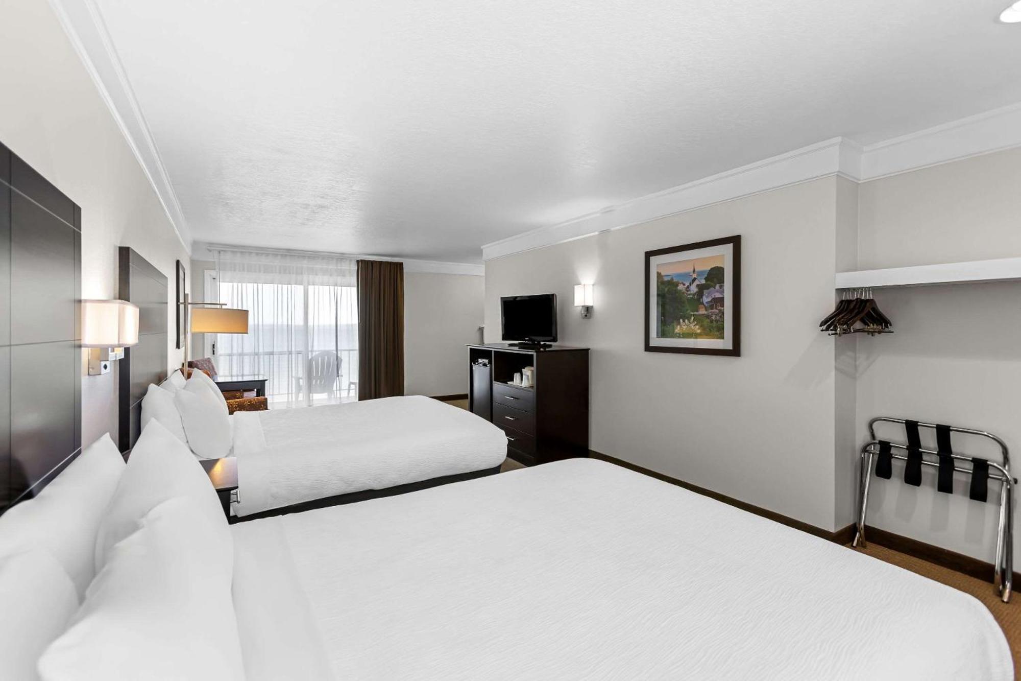 Quality Inn Lakefront Saint Ignace Eksteriør billede