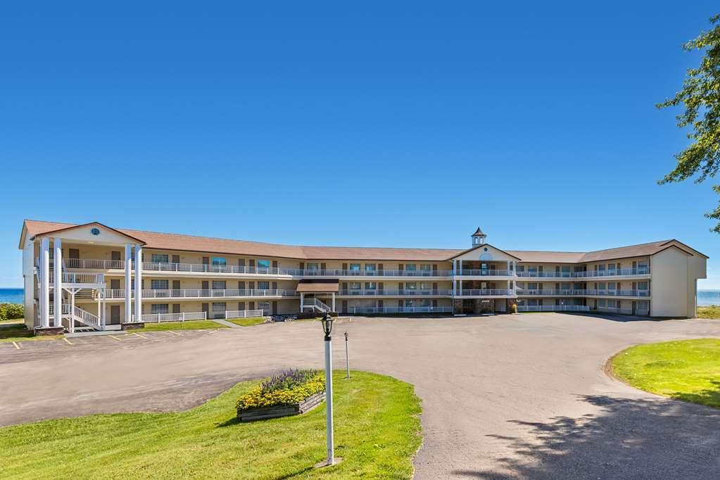 Quality Inn Lakefront Saint Ignace Eksteriør billede