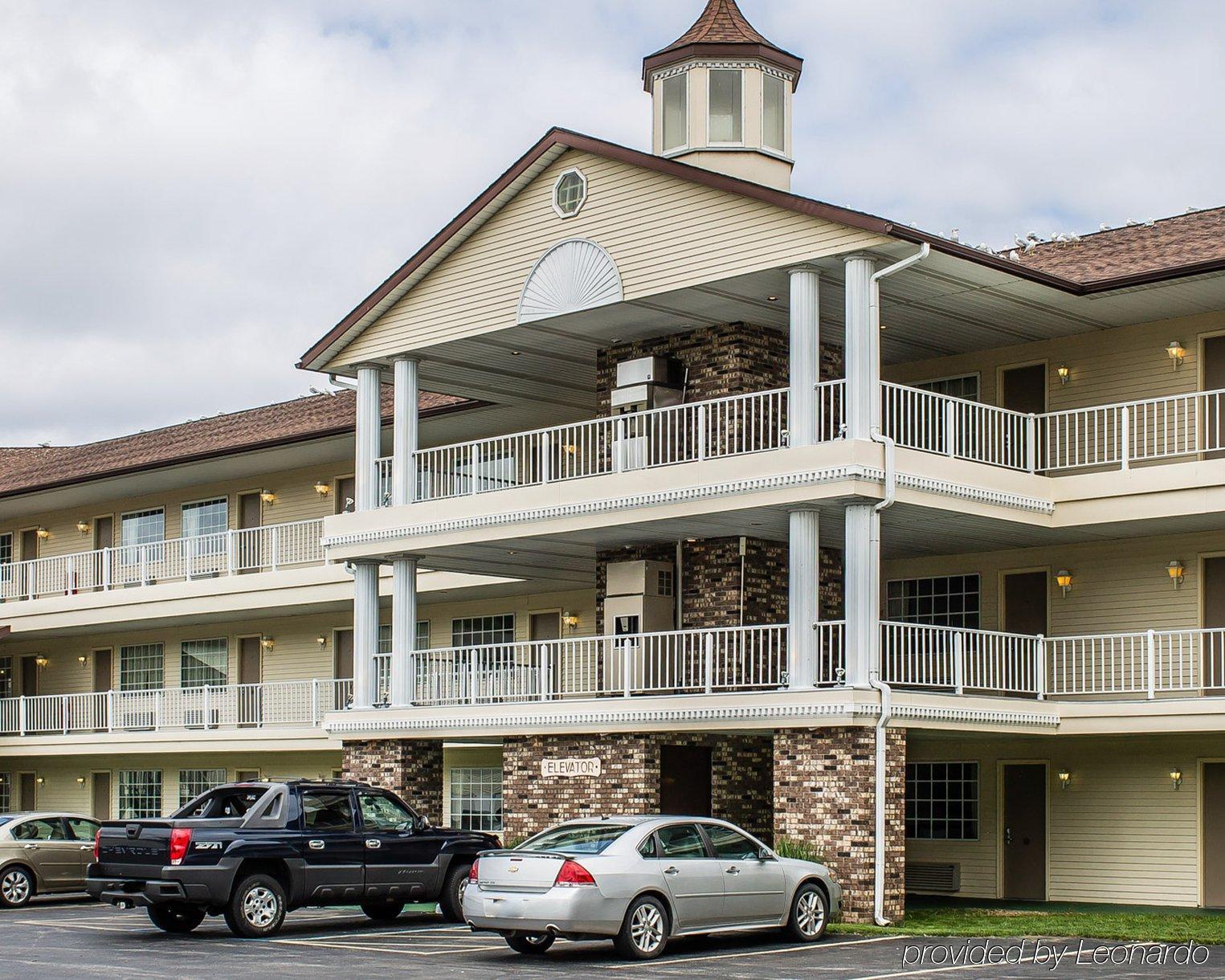 Quality Inn Lakefront Saint Ignace Eksteriør billede
